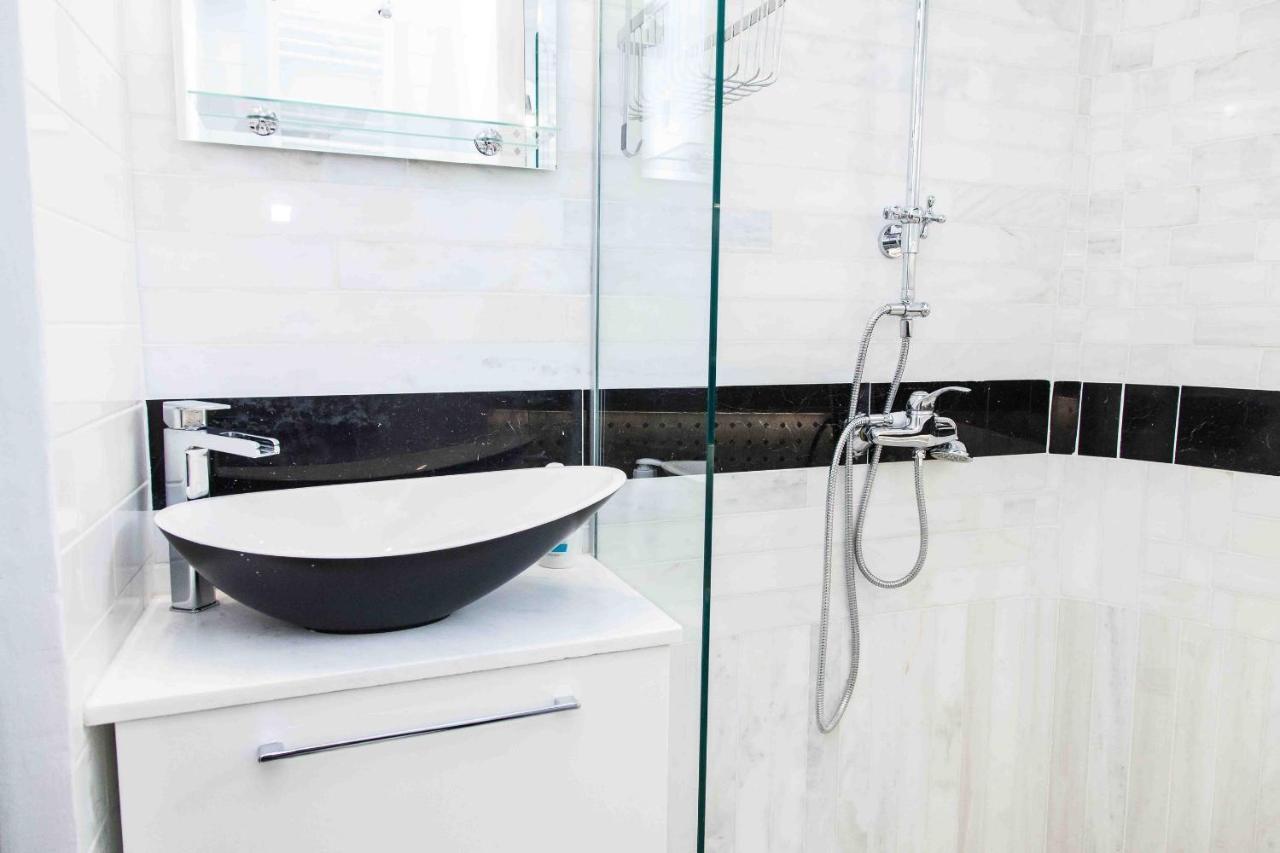 아테네 Gorgeous Penthouse With Private Jacuzzi And Amazing View! 아파트 외부 사진