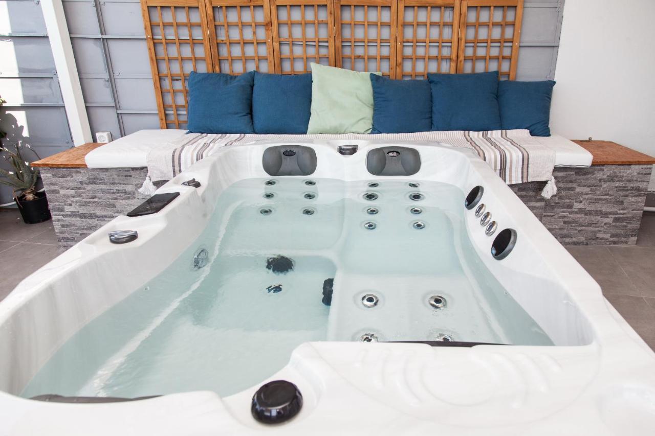 아테네 Gorgeous Penthouse With Private Jacuzzi And Amazing View! 아파트 외부 사진